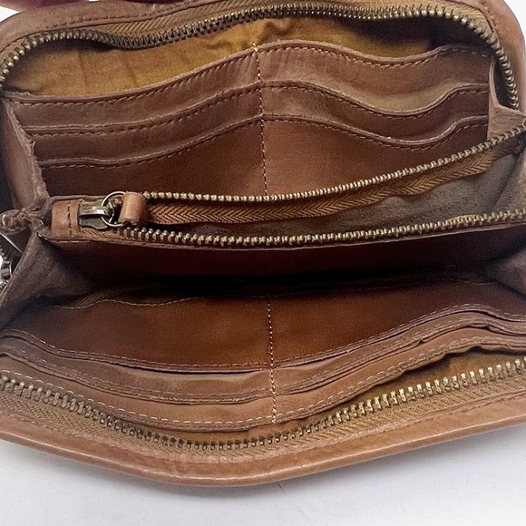 😻VTG Leather Studded Wallet - Picture 8 of 8